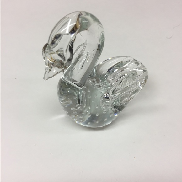 Glass swan figurine paperweight decor - Picture 3 of 11